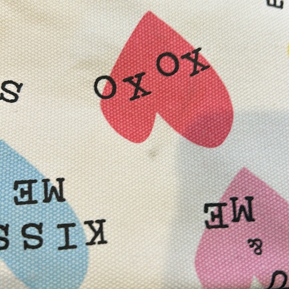 Kerri Rosenthal heart canvas pouch - Picture 2 of 10